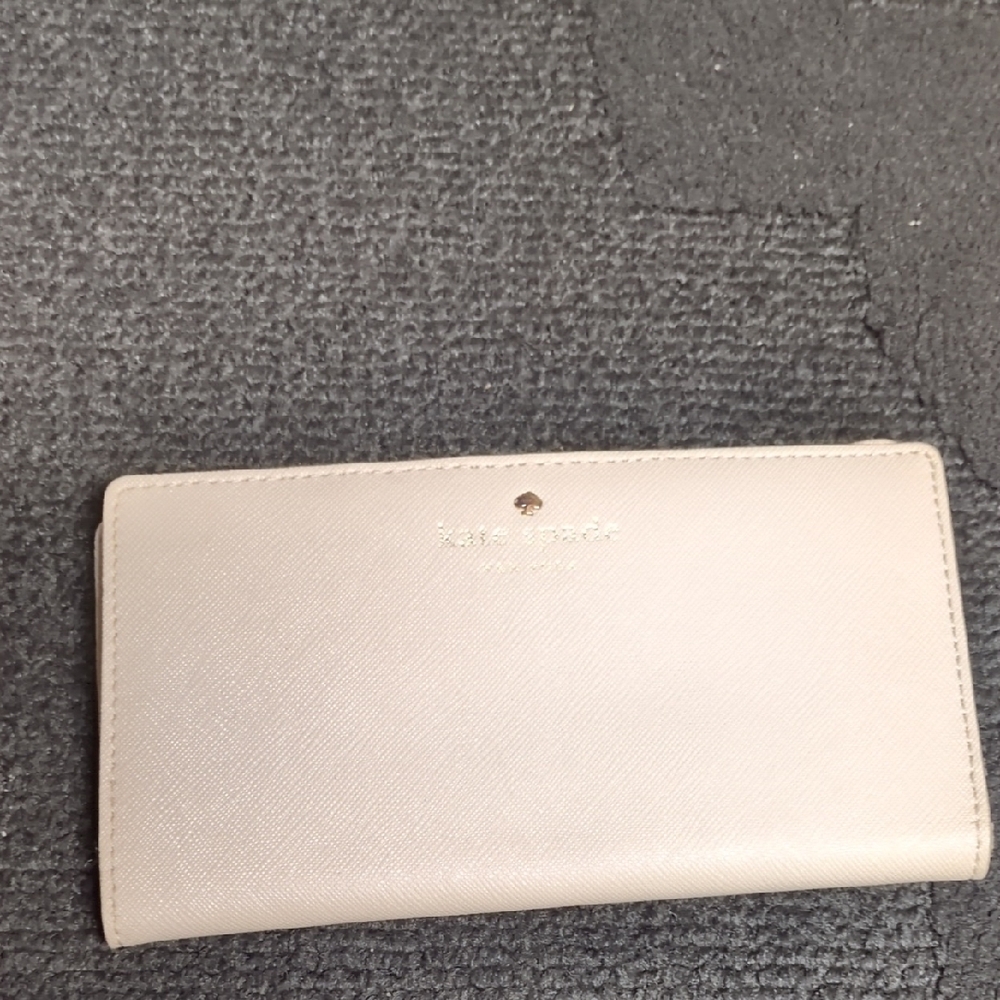 Kate Spade Light Beige Wallet